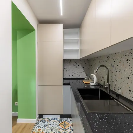 Urban Nest Apartment