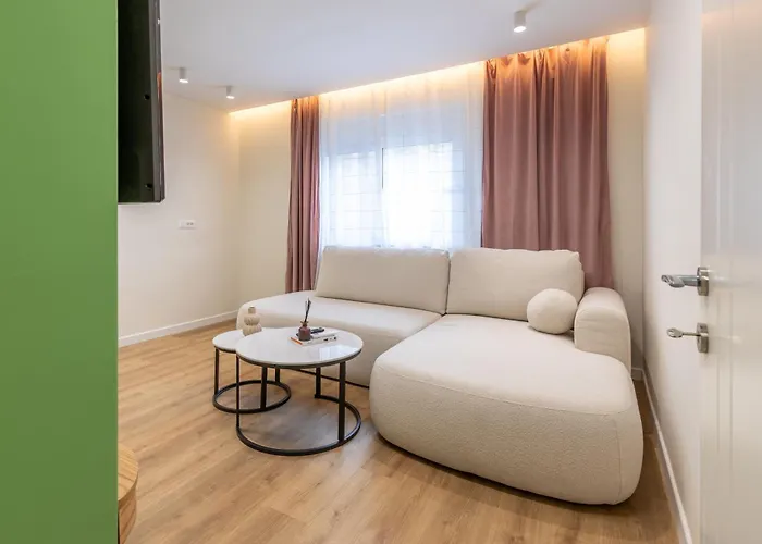 Apartment Urban Nest